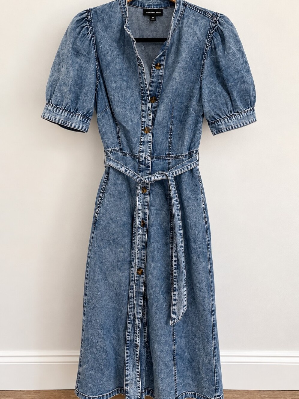 Who What Wear Acid Wash Denim Puff Sleeve Belted Midi Dress Size M - Picture 2 of 10